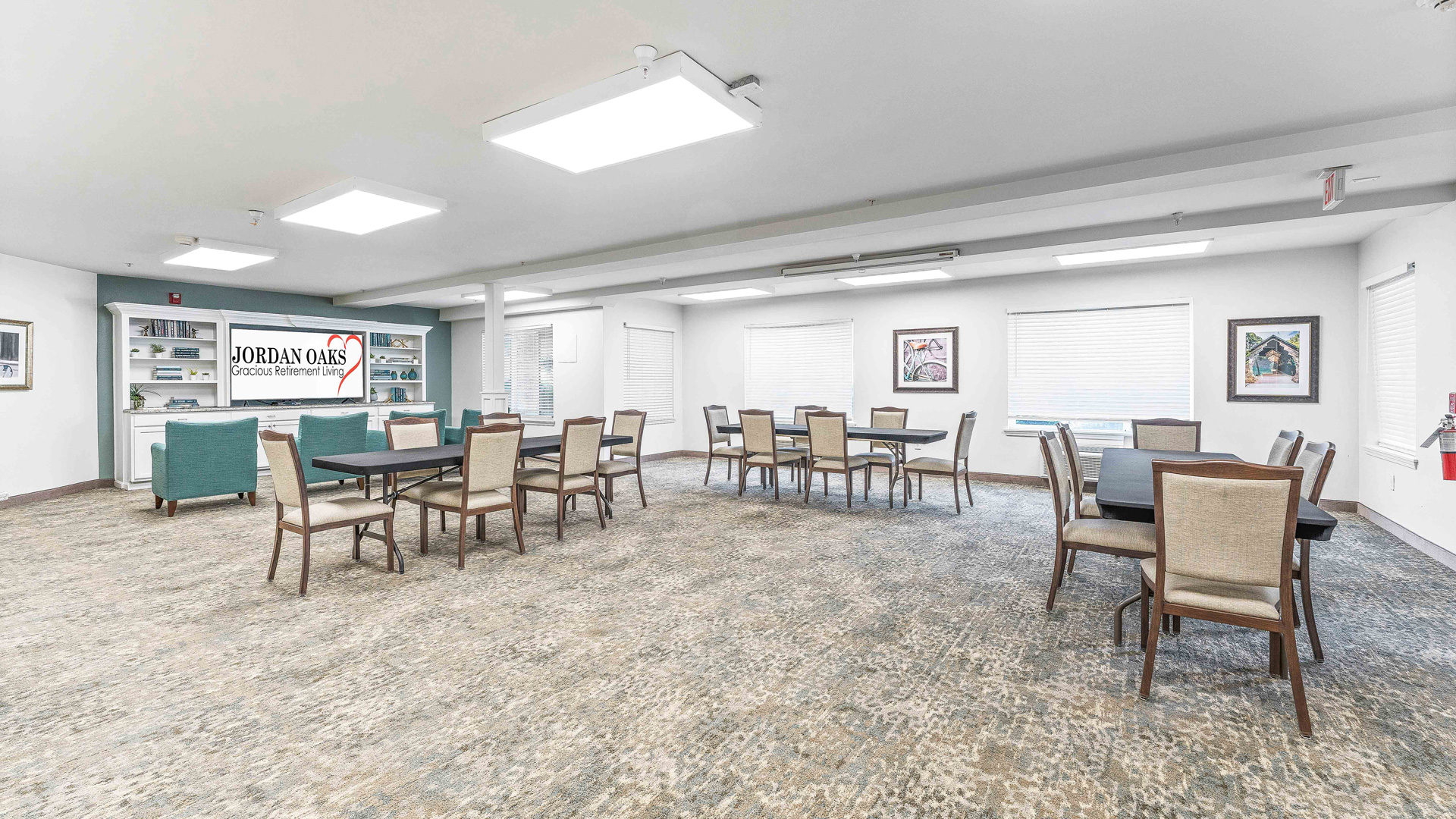 Jordan Oaks community photo