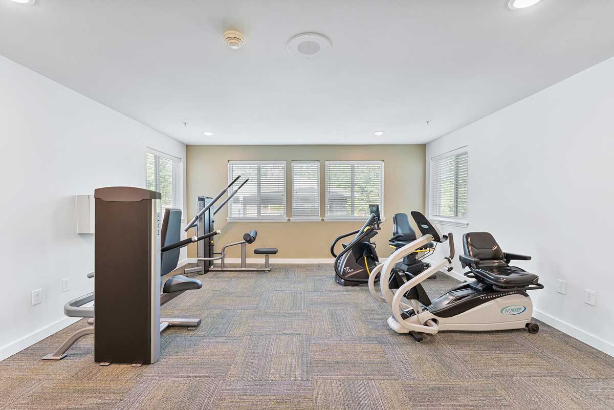 The fitness center at Jordan Oaks